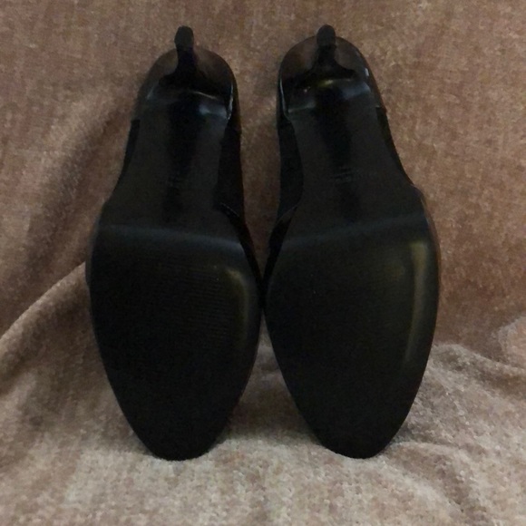 Colin Stuart Patent Leather & Suede Heels - Picture 6 of 7